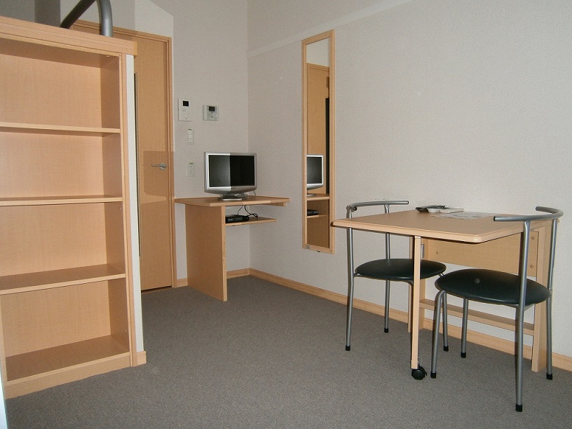 レオパレス伊勢吉 その他4