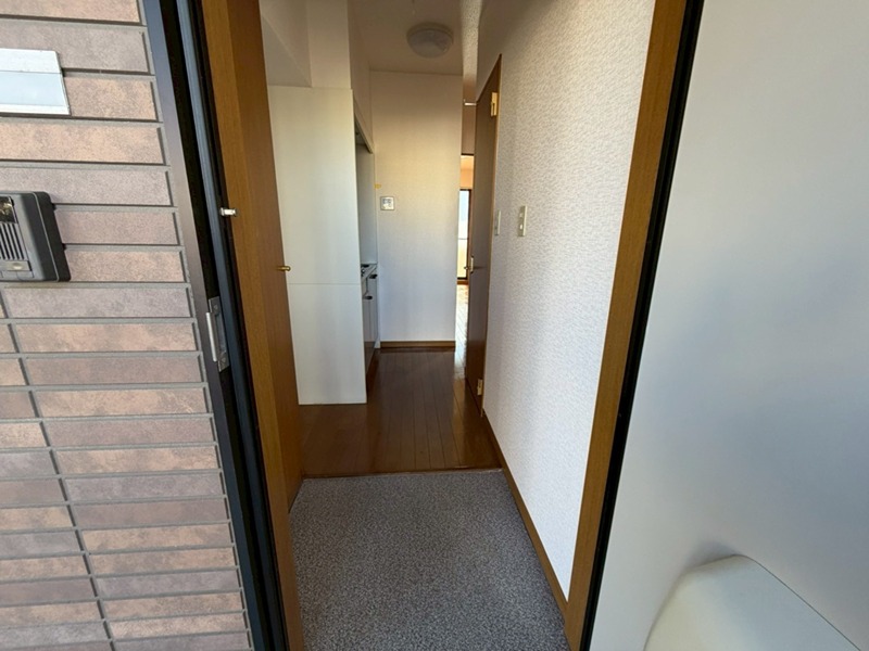 アンプルール　フェール　ブゥルジョン 玄関