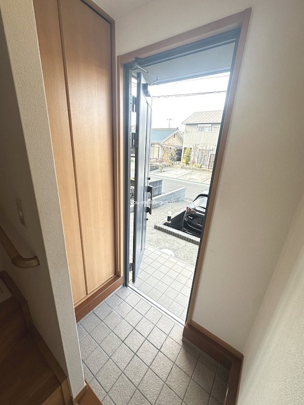 ラークヒル 玄関