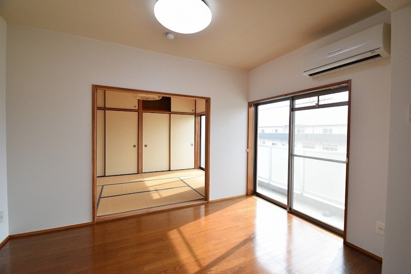 ハイツアザミリア  リビング