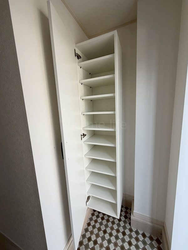 ＱＵＩＥＴ　ＣＲＡＢ　ＨＯＵＳＥ　鎌倉別邸 玄関