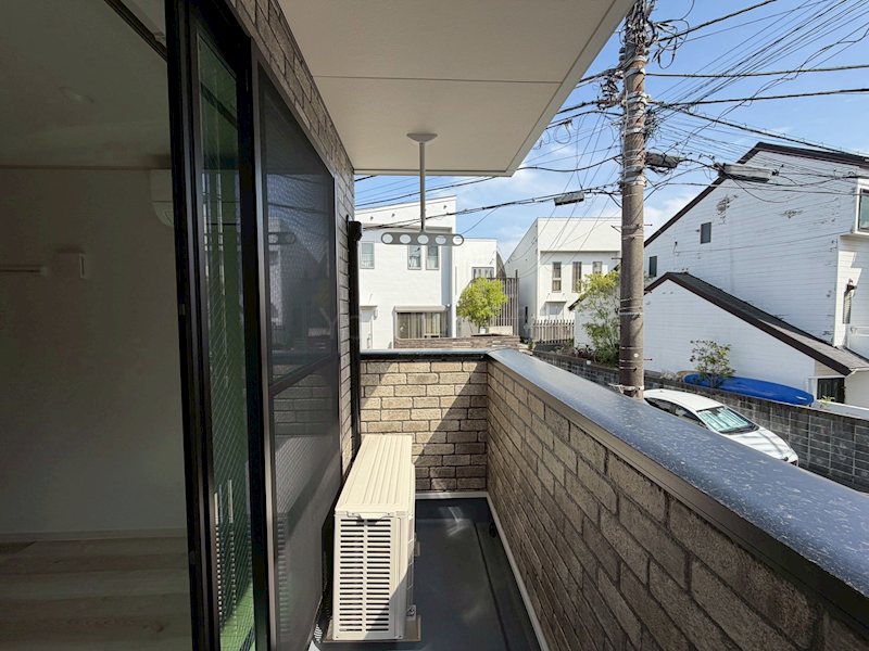 ＱＵＩＥＴ　ＣＲＡＢ　ＨＯＵＳＥ　鎌倉別邸 ベランダ