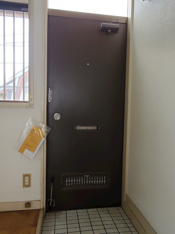 三洋ハイツ 玄関