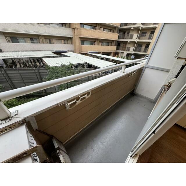 ラヴィー東戸塚第二 ベランダ