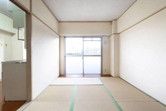 ビレッジハウス戸川２号棟 リビング