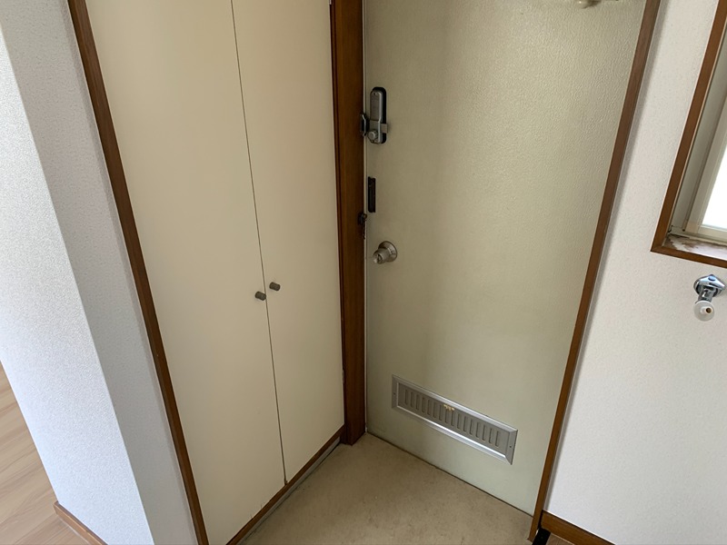 アメニティメイガク 玄関