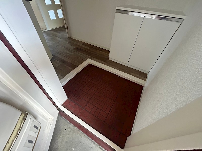 クリスタルハウス相模大塚 玄関