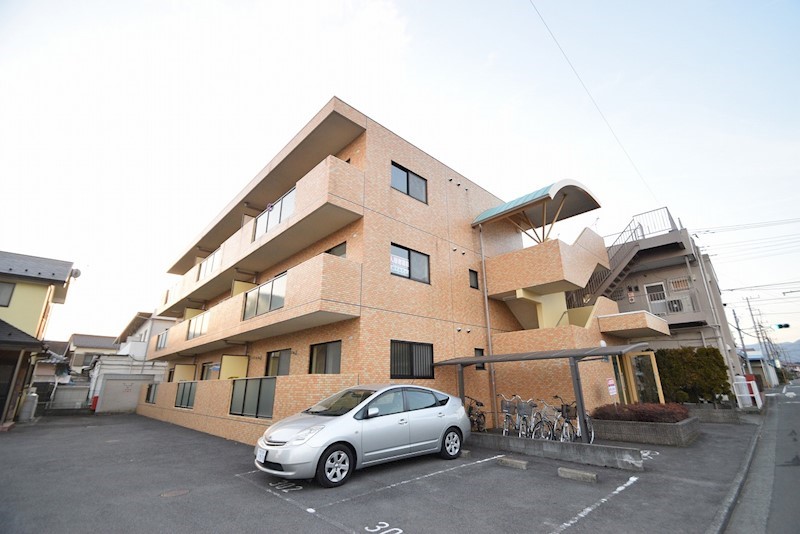 エンジェルキャロル 201号室 外観