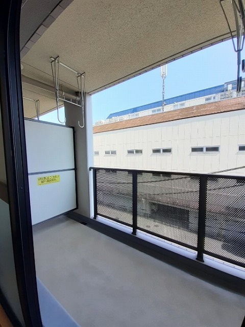 ドミトリーハウス湘南 ベランダ