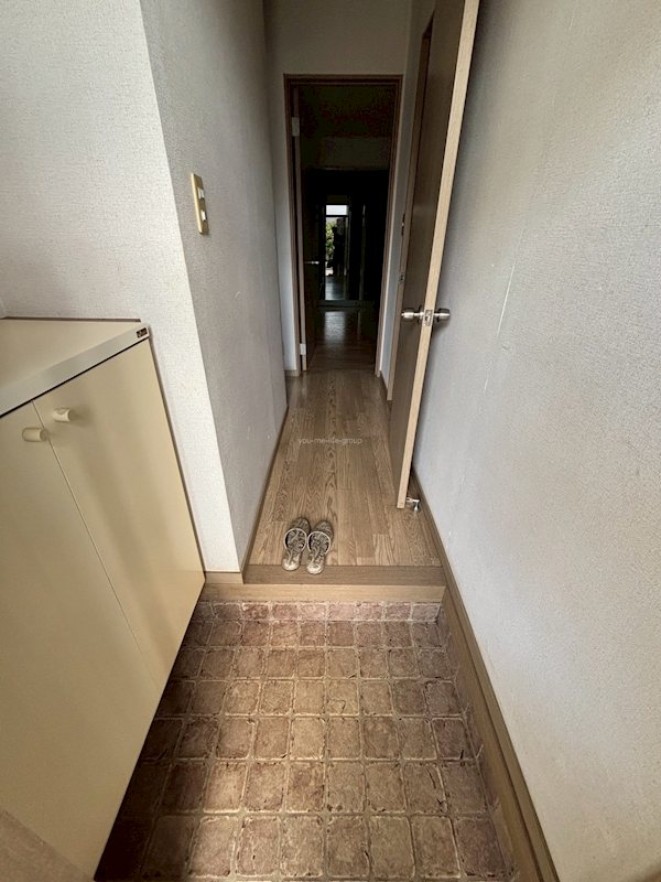 ストークハイツB 玄関