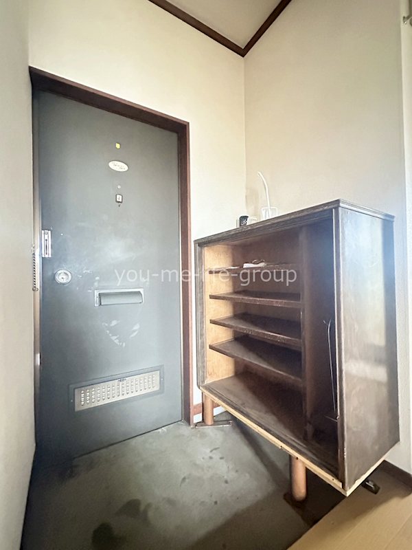 コーポハピネス 玄関