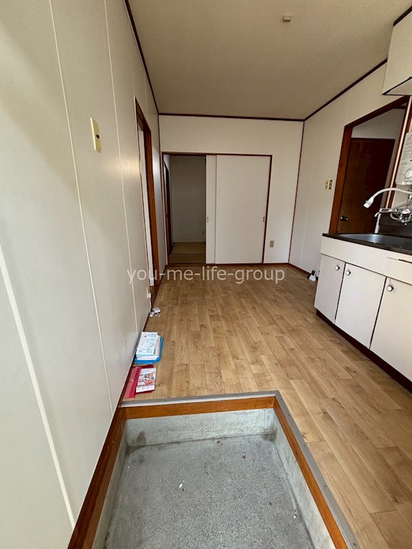 金手ハイツ 玄関