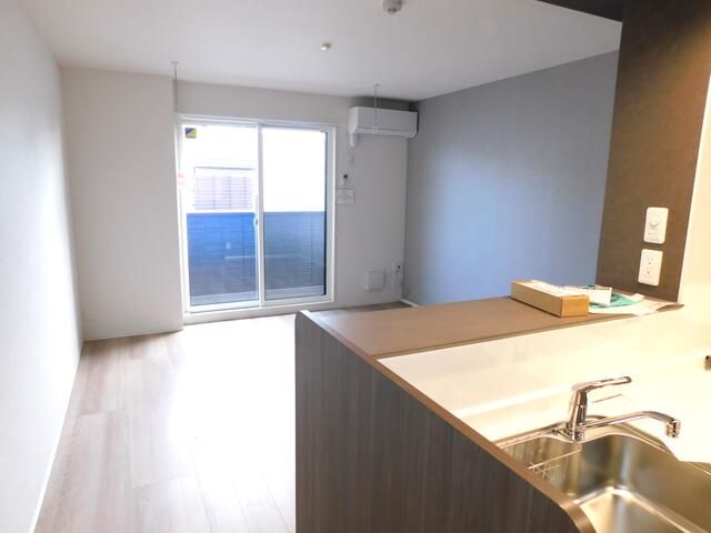 カメリア リビング