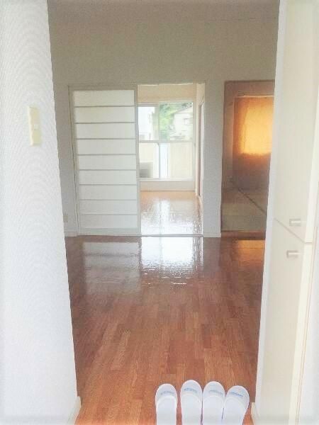 コート城山 玄関