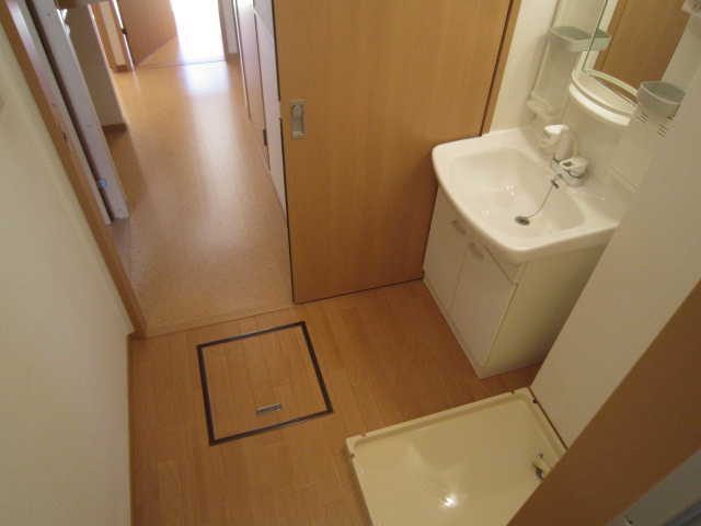 リヴェール中曽根C棟 その他3