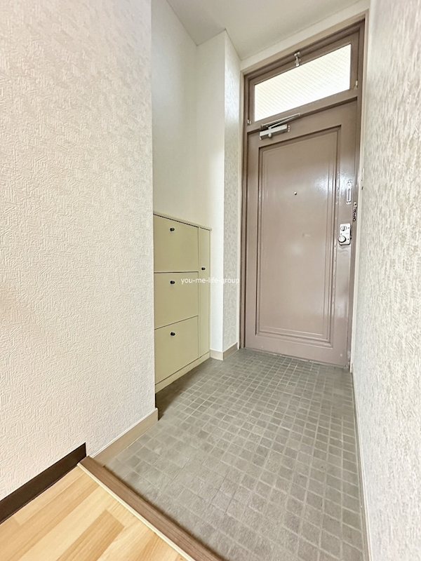 松栄ハイツ 玄関