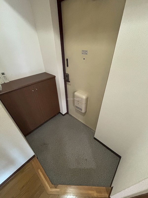 Ｆ．ＮＥハイツ 玄関