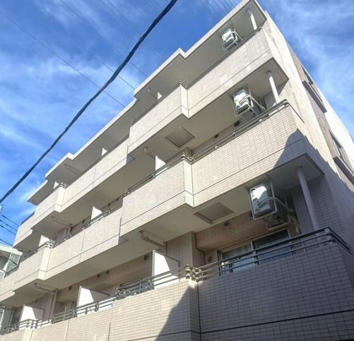 ロイヤルコーポ産興 103号室 外観