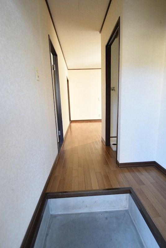 コーポ惣領 玄関