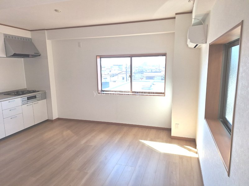 大門ビル リビング