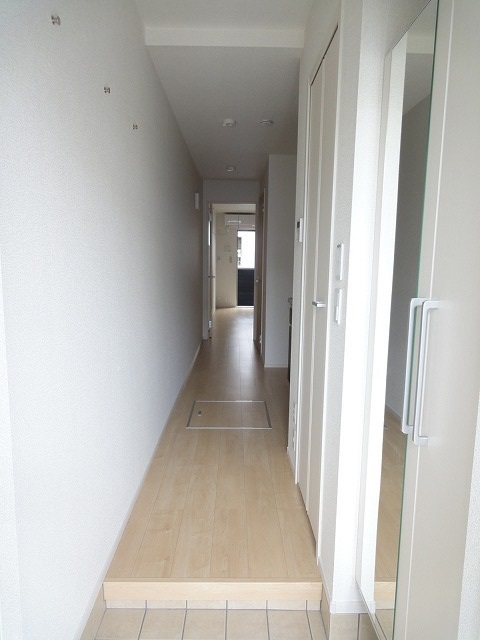 ノワールクニヤン 玄関