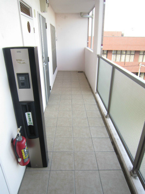 ブレクレール湘南 玄関