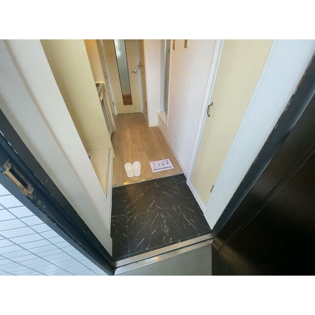 ベルトピア大和桜ヶ丘 玄関