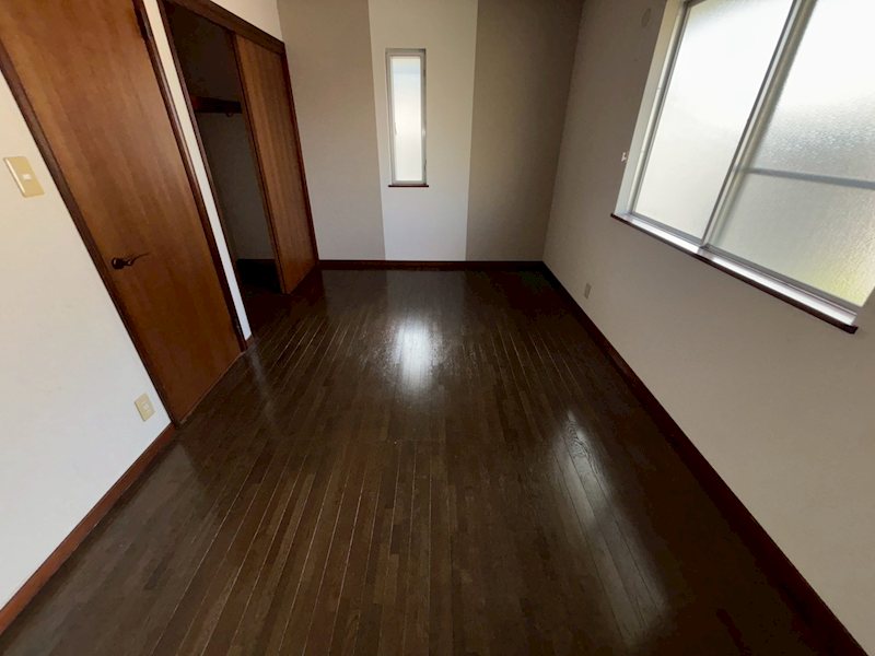 メゾネット三堀 ベッドルーム