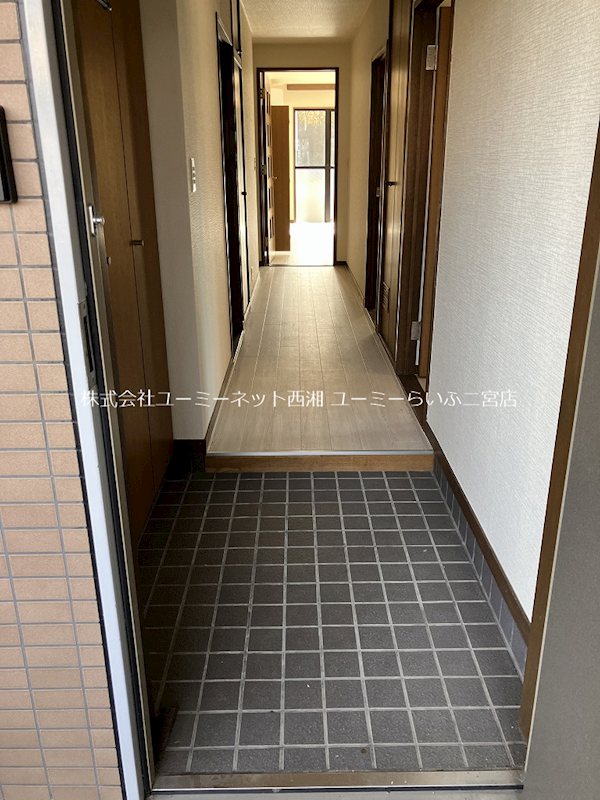 モンメール大磯 玄関