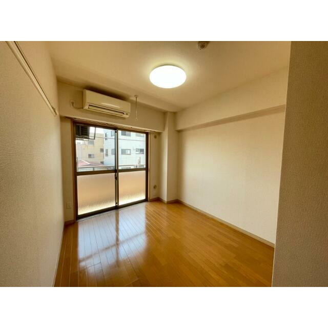 鎌倉服部ビル ベッドルーム