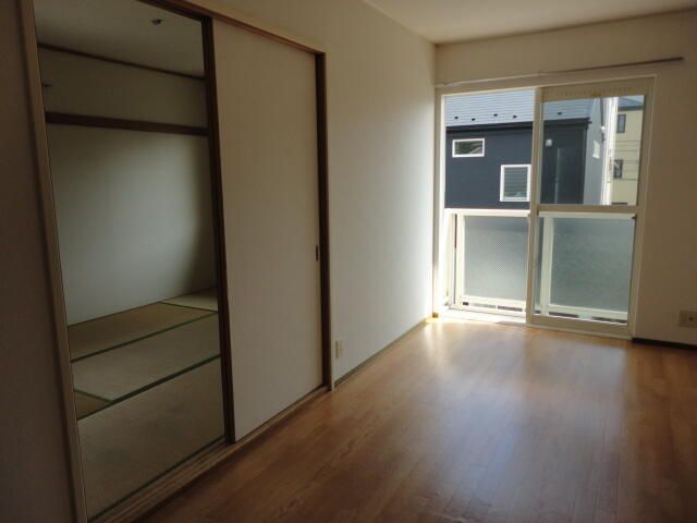 チェリーハウス小和田 リビング