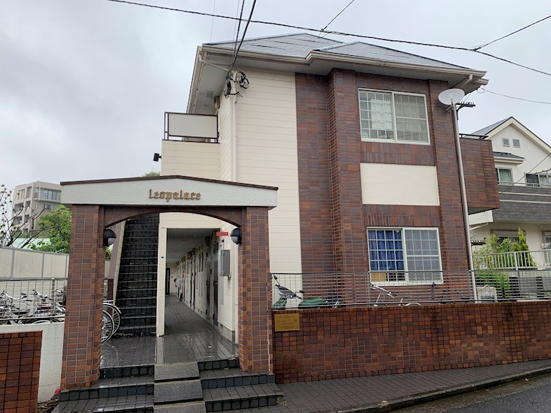 シャルガーデン戸塚 203号室 外観