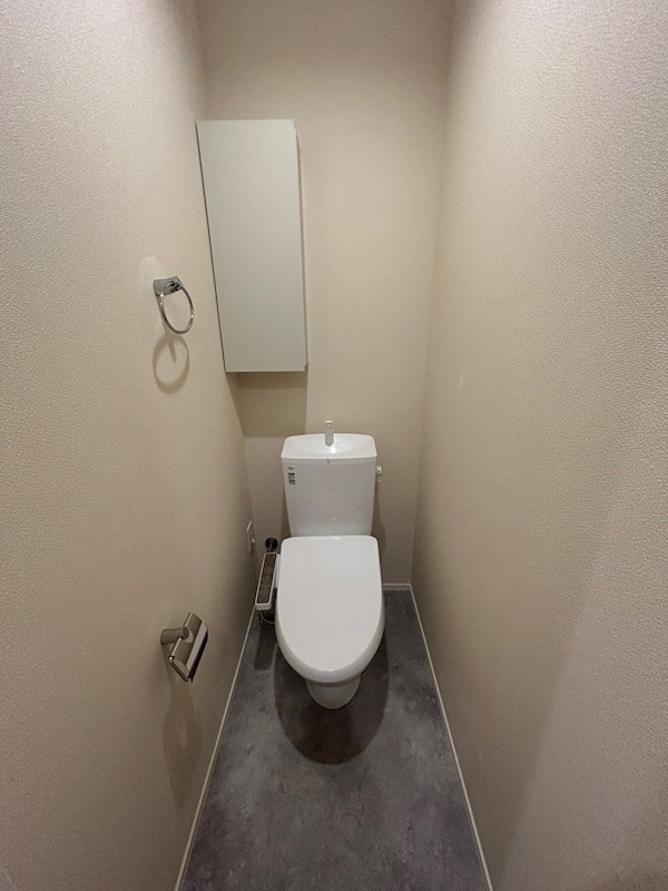 ESMERALDA SHONAN その他1