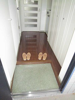 マーレルーチェ 玄関