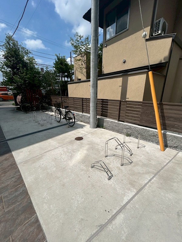 ESMERALDA SHONAN その他14