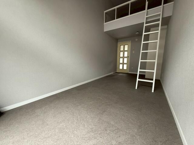 Ｒ－鎌倉 リビング