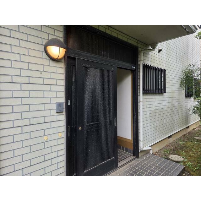 秦野市緑町戸建て 玄関