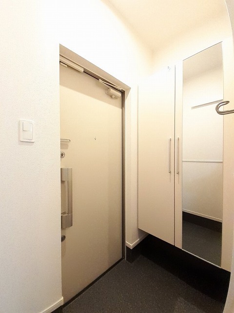 イデアルⅥ 玄関