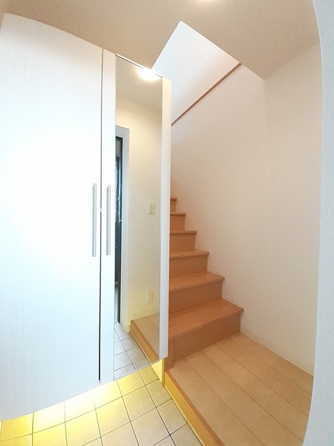 ベル　イシカワ 玄関