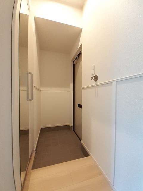 トゥット　フェリーチェ　湘南Ⅴ 玄関