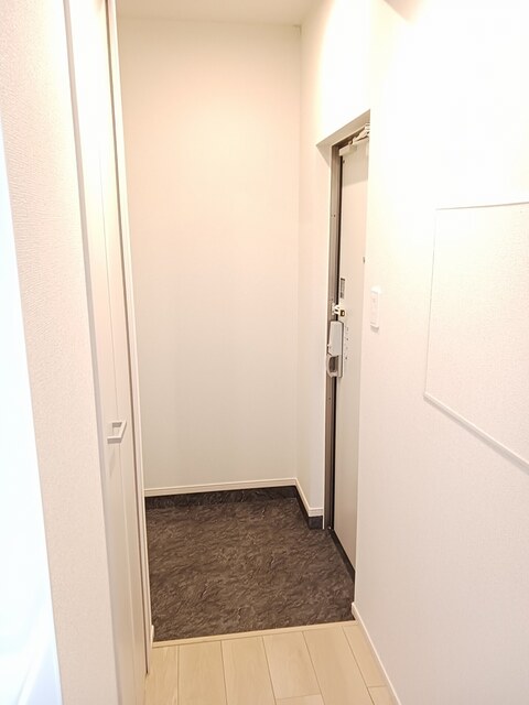 ライマ・ブローテ 玄関