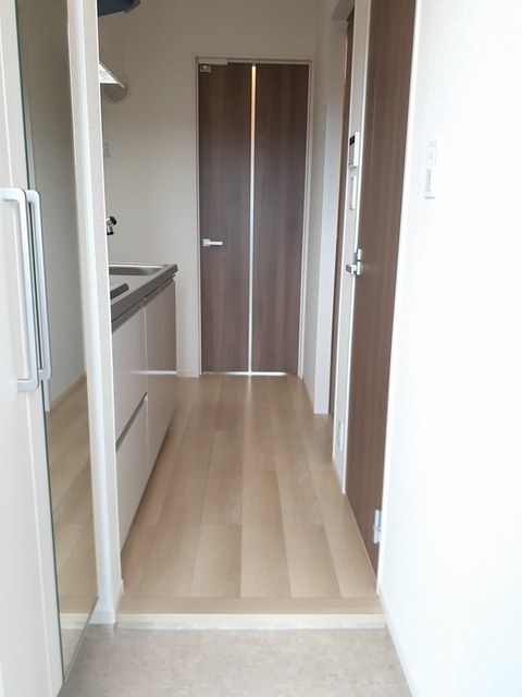 メゾン　セレーナ 玄関