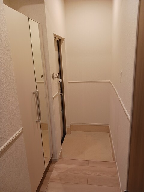 フラッツ・トライアングル 玄関