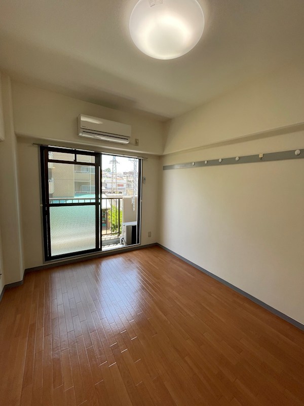 サンブライトいずみ リビング