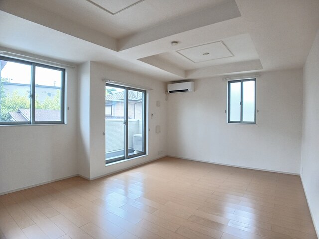 フォレストヴィラ リビング