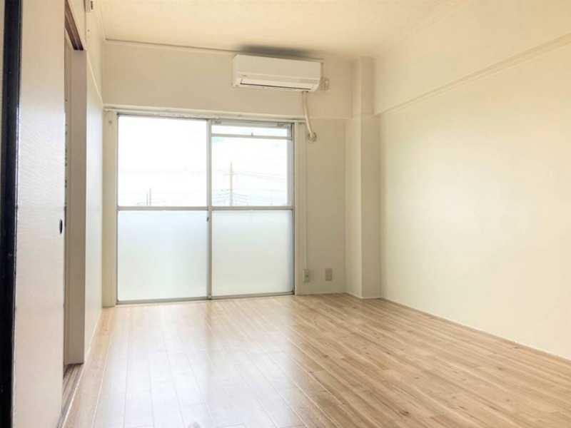 ビレッジハウス三田２号棟 リビング