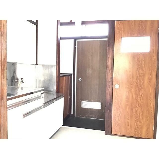 いづみコーポ 玄関