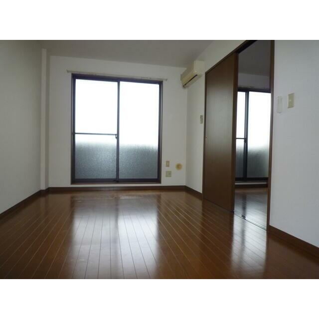 アンプルール　フェール　長坂 リビング