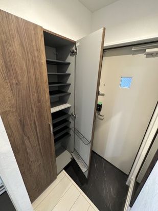 コスモリーヴ茅ヶ崎 玄関