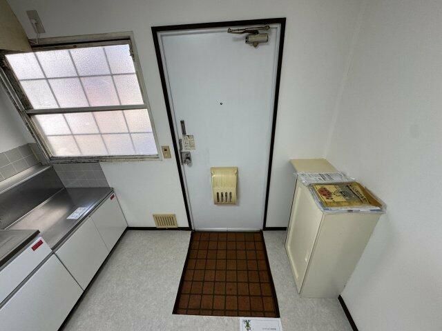 トライアングルハイツ 玄関